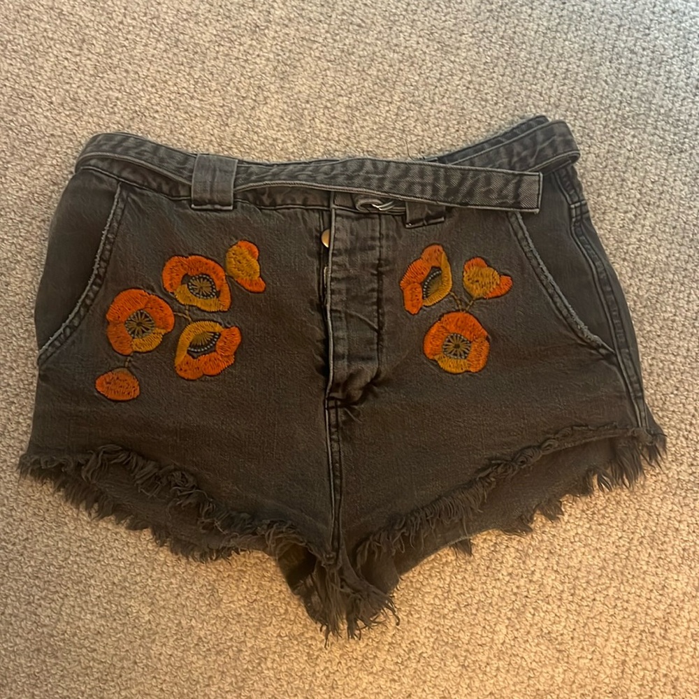 Free people sz 27 high waisted black denim boho hippie short